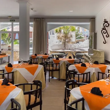 Marola Park Apartament *