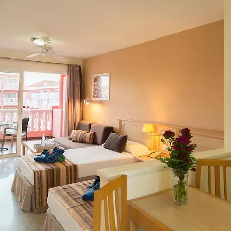 Marola Park Apartament *