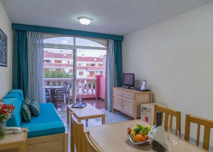 Marola Park Apartament *